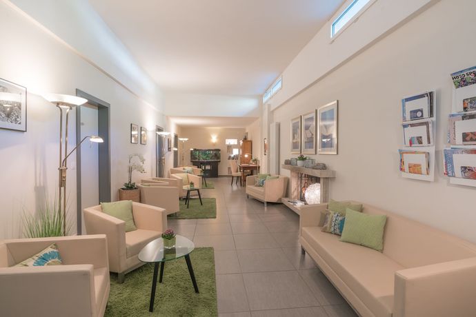 Imagen de los interiores del Hotel Charme Barbat&egrave;. Foto 18