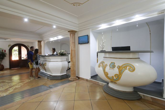 Imagen de los interiores del Hotel Charme La Bitta. Foto 20