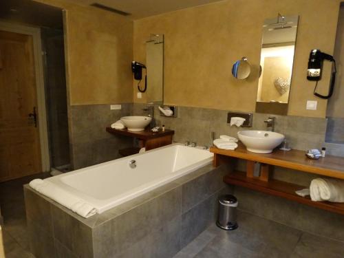 Imagen general del Hotel Charme & Business Hôtel Lyon. Foto 2