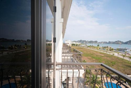 Imagen de la habitación del Hotel Charmhill - Tuần Ch&acirc;u. Foto 16