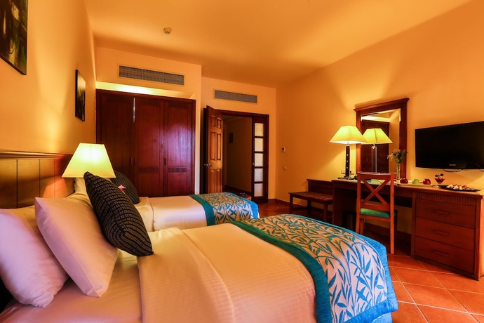 Imagen de la habitación del Hotel Charmillion Club Aqua Park. Foto 7