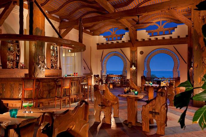 Imagen general del Hotel Charmillion Club Resort. Foto 17