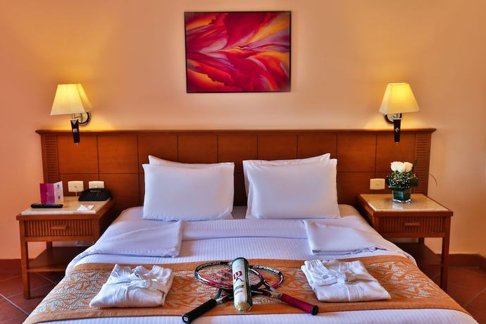 Imagen de la habitación del Hotel Charmillion Gardens Aquapark. Foto 3