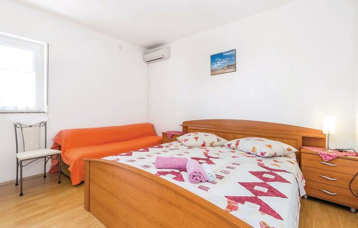 Imagen de la habitación del Hotel Charming Apartments House in Rab to 17 Persons. Foto 3