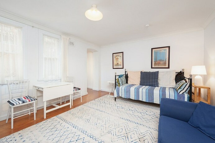 Imagen de los interiores del Hotel Charming Centrally Located 2 Bedroom Accommodation. Foto 12