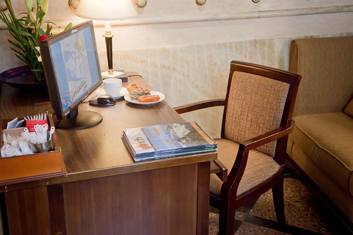 Imagen de los interiores del Hotel Charming City Sungshan. Foto 13