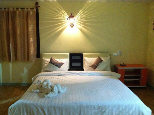 Imagen de la habitación del Hotel Charming Home Resort. Foto 33