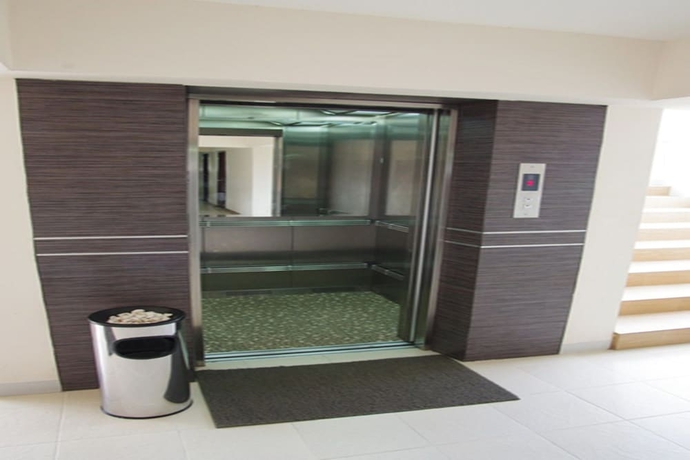 Imagen de los interiores del Hotel Charming Inn. Foto 12