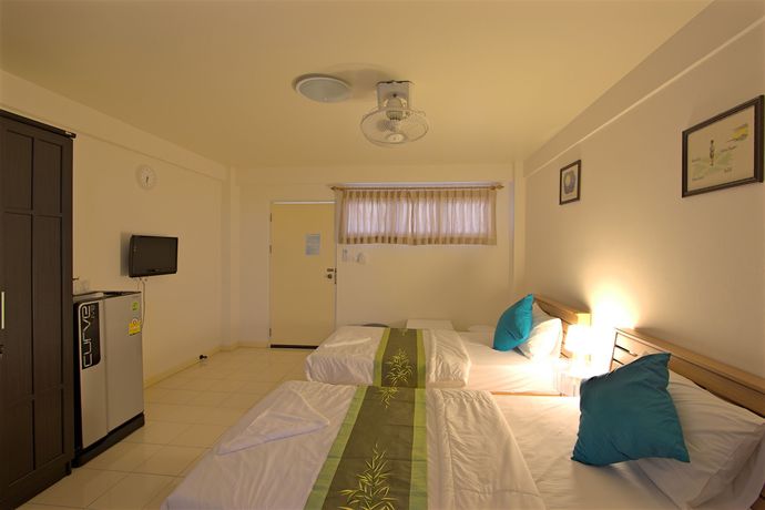 Imagen de los interiores del Hotel Charn Residence. Foto 16