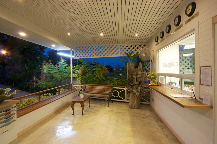 Imagen de la habitación del Hotel Charn Residence. Foto 9