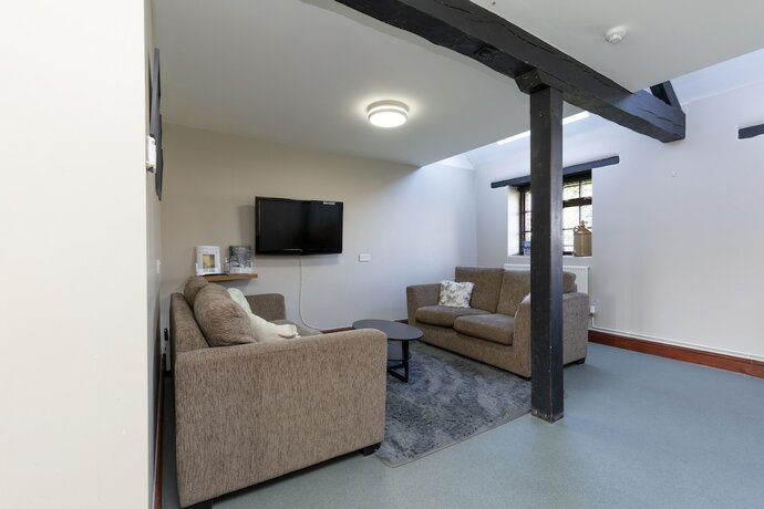 Imagen general del Hotel Charney Manor. Foto 10