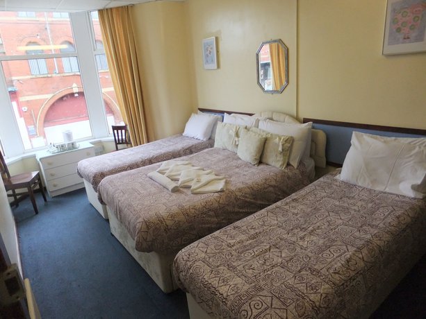 Imagen de la habitación del Hotel Charnleygold. Foto 15