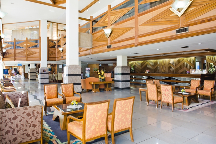 Imagen de los interiores del Hotel Charoen. Foto 14