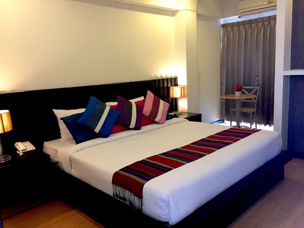 Imagen de la habitación del Hotel Charoenchit House. Foto 9