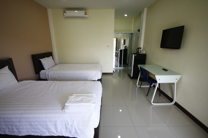 Imagen de la habitación del Hotel Charoensuk Grand. Foto 2