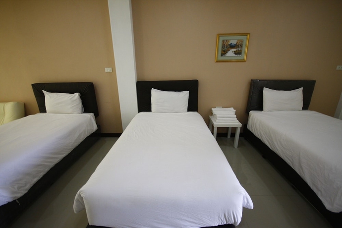 Imagen de la habitación del Hotel Charoensuk Grand. Foto 13