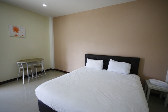 Imagen de la habitación del Hotel Charoensuk Grand. Foto 14