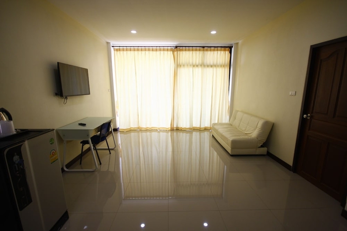 Imagen de la habitación del Hotel Charoensuk Grand. Foto 18