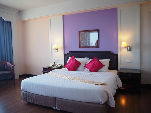 Imagen de la habitación del Hotel Charoenthani Khonkaen. Foto 2