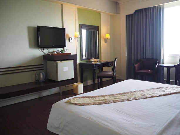 Imagen de la habitación del Hotel Charoenthani Khonkaen. Foto 4