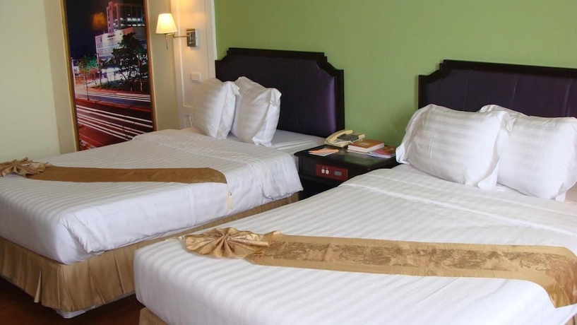 Imagen de la habitación del Hotel Charoenthani Khonkaen. Foto 17