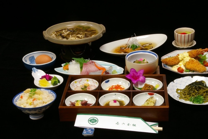 Imagen del bar/restaurante del Hotel Charoku Honkan. Foto 5