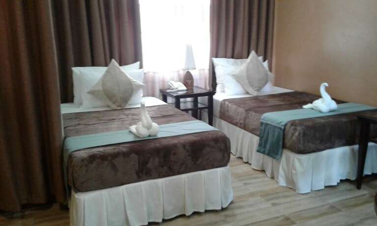 Imagen general del Hotel Charo's Dormitel. Foto 8