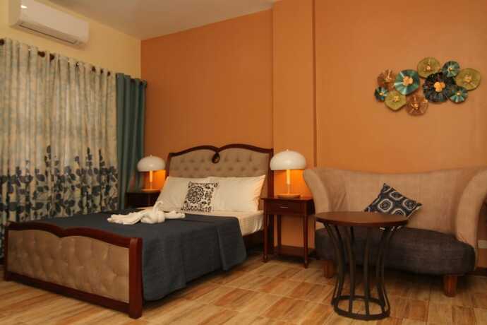 Imagen general del Hotel Charo's Dormitel. Foto 12