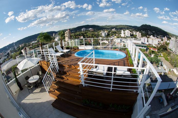 Imagen general del Hotel Charrua. Foto 1
