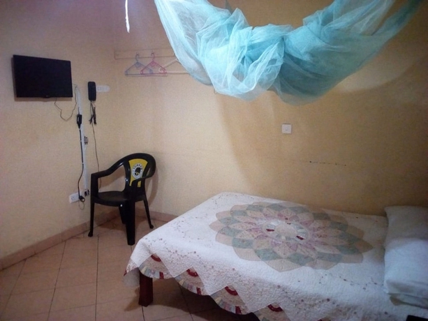 Imagen de la habitación del Hotel Chartered Guest House. Foto 8