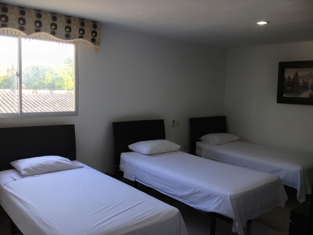 Imagen de la habitación del Hotel Charthon. Foto 10