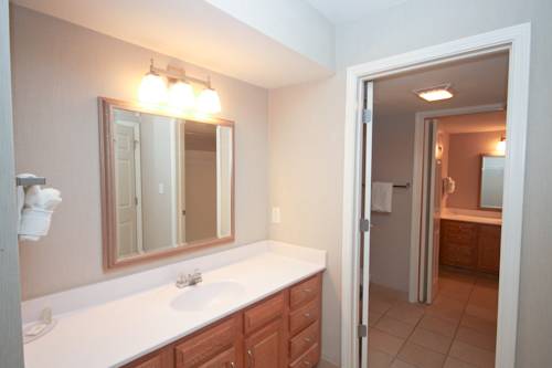 Imagen de la habitación del Hotel Charwood Suites. Foto 6