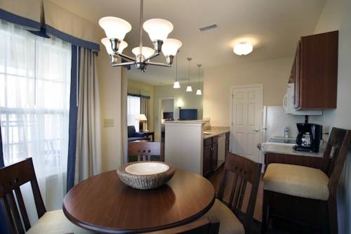 Imagen de la habitación del Hotel Charwood Suites. Foto 13