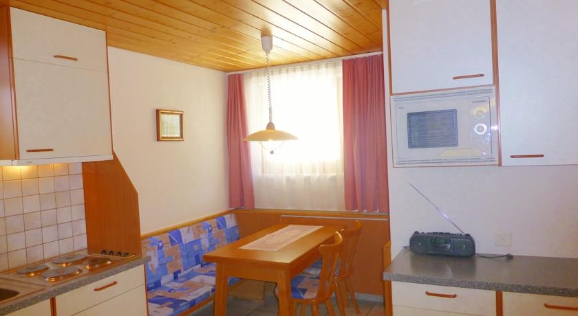 Imagen de la habitación del Hotel Chasa Piz Mez Di. Foto 3