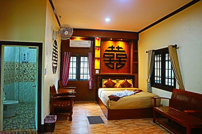 Imagen de la habitación del Hotel Chasa Rakthai Resort. Foto 13