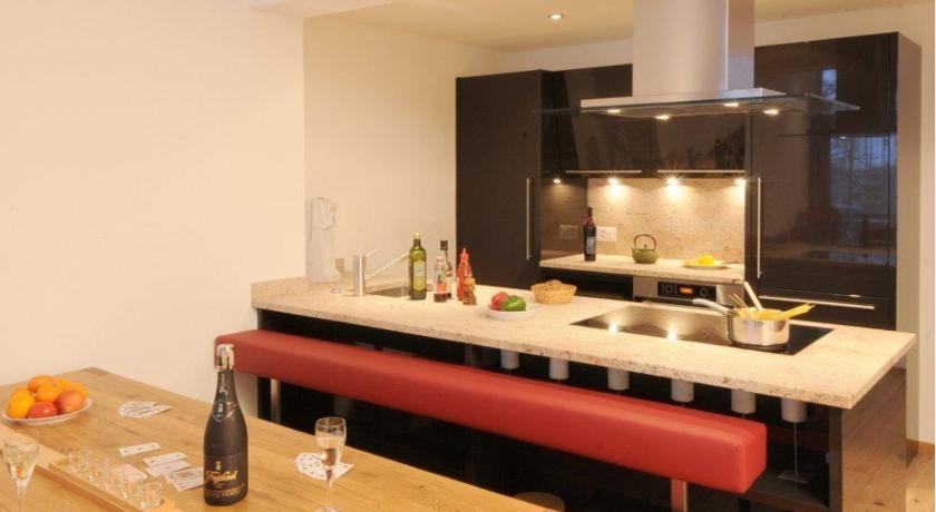 Imagen de la habitación del Hotel Chasa Seraina. Foto 3