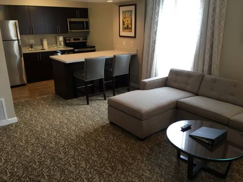 Imagen de la habitación del Hotel Chase Suite Newark Silicon Valley. Foto 14