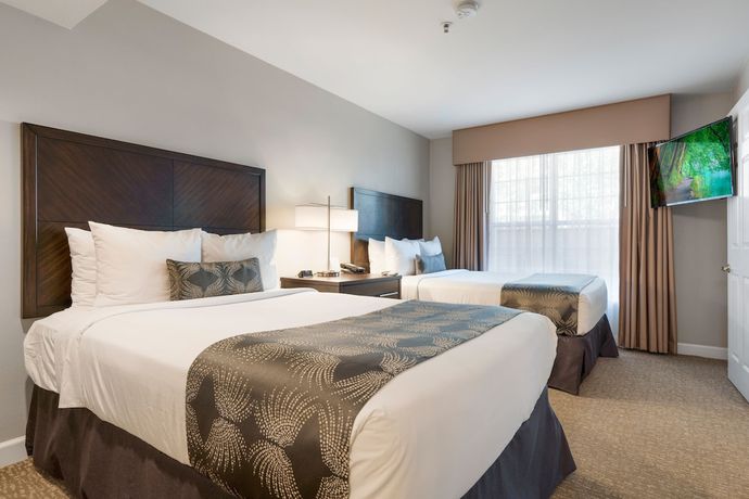 Imagen de la habitación del Hotel Chase Suites Brea-fullerton. Foto 2