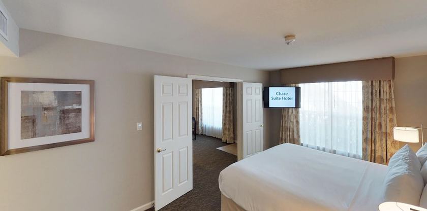 Imagen de la habitación del Hotel Chase Suites Brea-fullerton. Foto 12