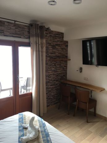 Imagen de la habitación del Hotel Chastellares. Foto 6