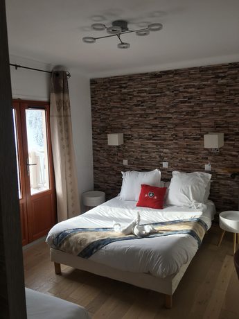 Imagen de la habitación del Hotel Chastellares. Foto 7