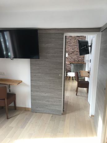 Imagen de la habitación del Hotel Chastellares. Foto 18