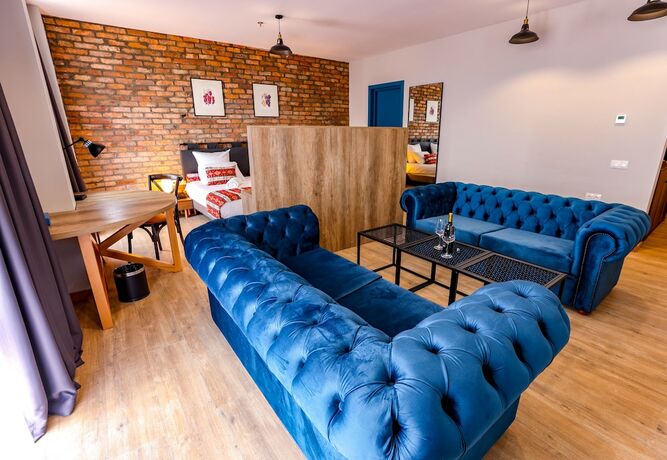 Imagen de la habitación del Hotel Chateau Artwine. Foto 19