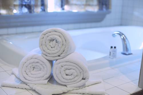 Imagen de la habitación del Hotel Chateau Avalon. Foto 4