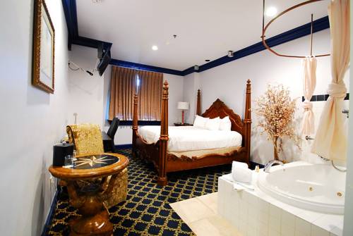 Imagen de la habitación del Hotel Chateau Avalon. Foto 8