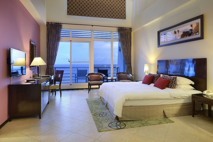 Imagen de la habitación del Hotel Chateau Beach Resort. Foto 6