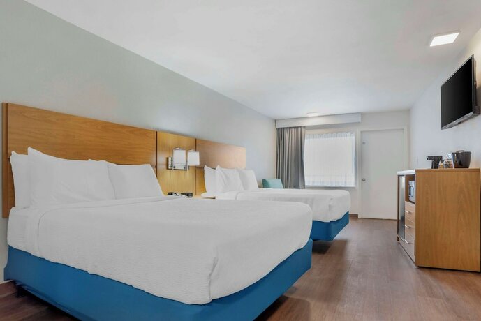 Imagen general del Hotel Chateau Beachfront Resort, Bw Signature Collection. Foto 7