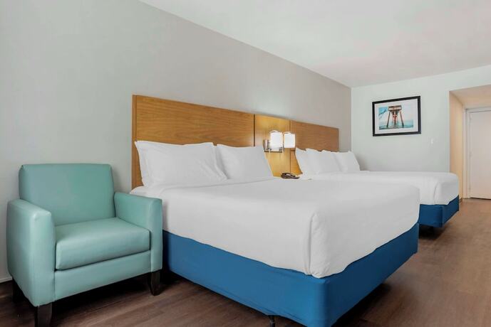 Imagen general del Hotel Chateau Beachfront Resort, Bw Signature Collection. Foto 9