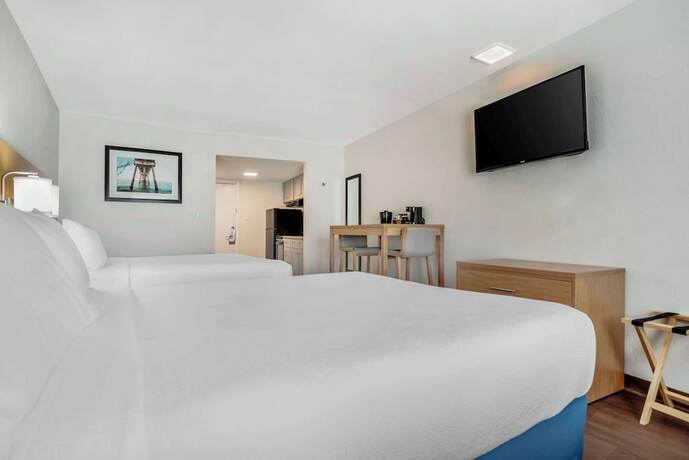 Imagen general del Hotel Chateau Beachfront Resort, Bw Signature Collection. Foto 10