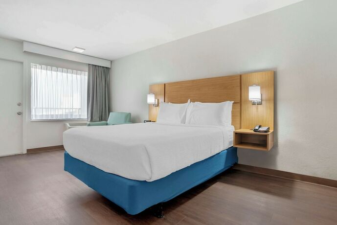 Imagen de la habitación del Hotel Chateau Beachfront Resort, Bw Signature Collection. Foto 11